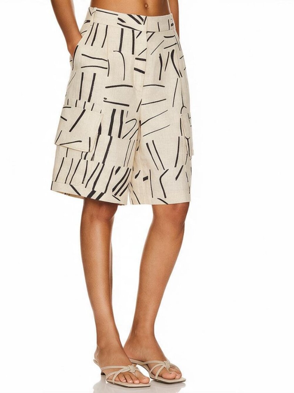 Victoria Beckham Linnen Cream Printed Cargo Shorts